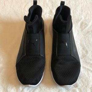 Puma elastic band sneakers